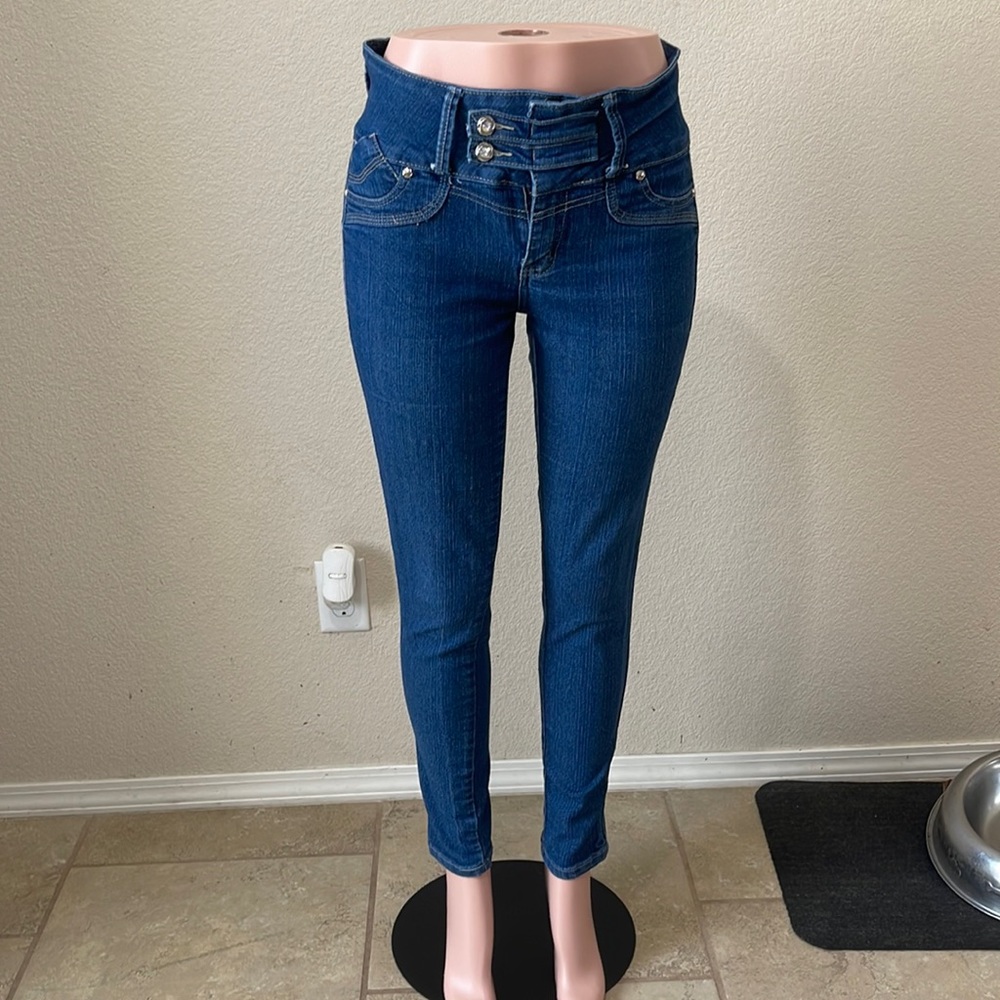Blue skinny jeans no pockets